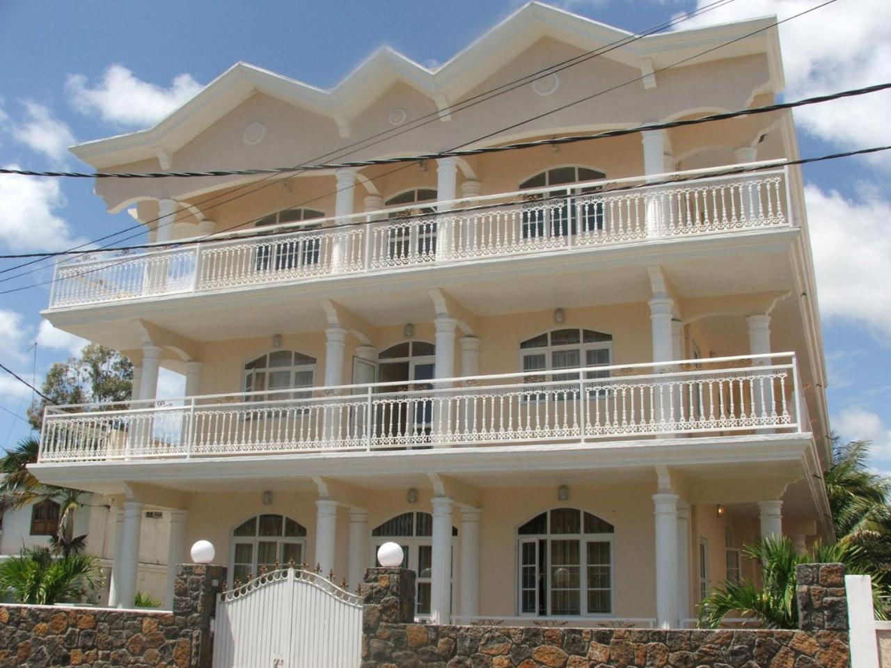 Residence Le Lotus Grand Baie Exterior photo